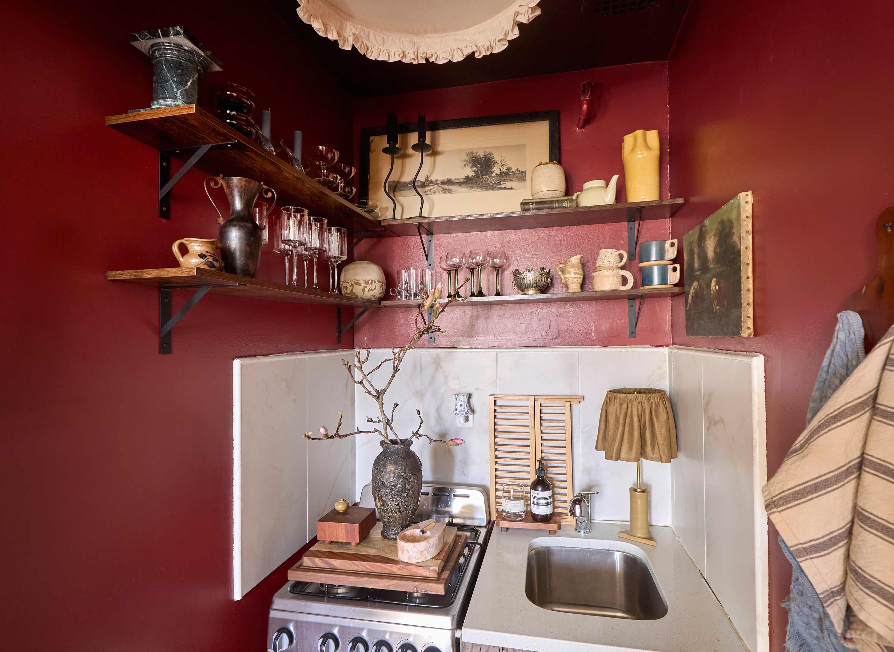 I’m Putting a Vintage Glass Ashtray by My Kitchen Sink (It’s So Pretty!)